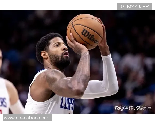 乔治赛季三分表现出色圆满实现生涯最佳命中率记录